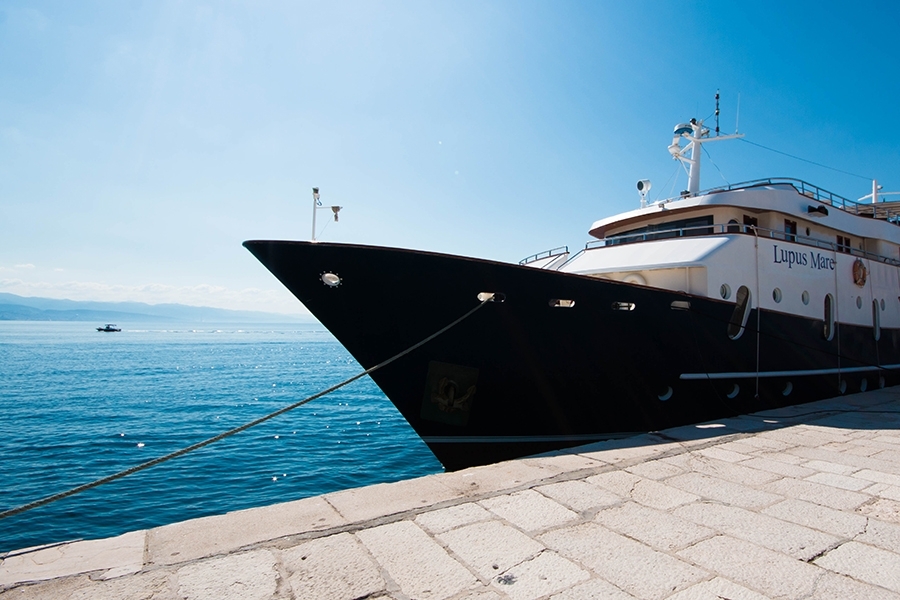 Photo #11 - Small cruise ship (Lupus Mare) en Split - 2930
