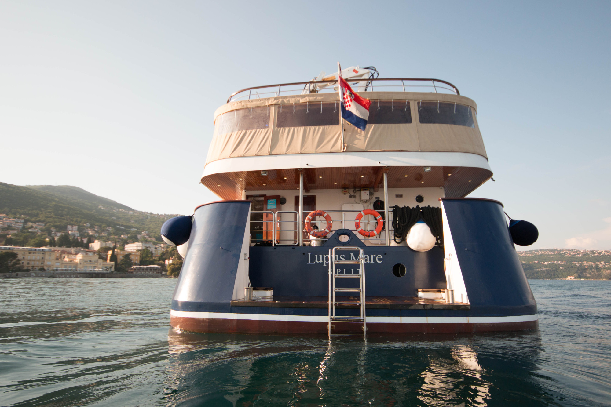 Photo #29 - Small cruise ship (Lupus Mare) en Split - 2930