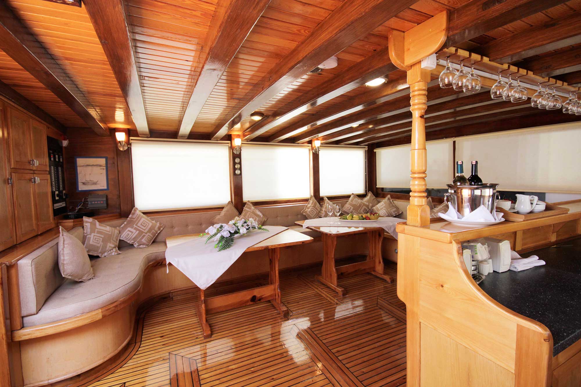 Photo #4 - Custom (M/S Harmonia) in Athen - 2962