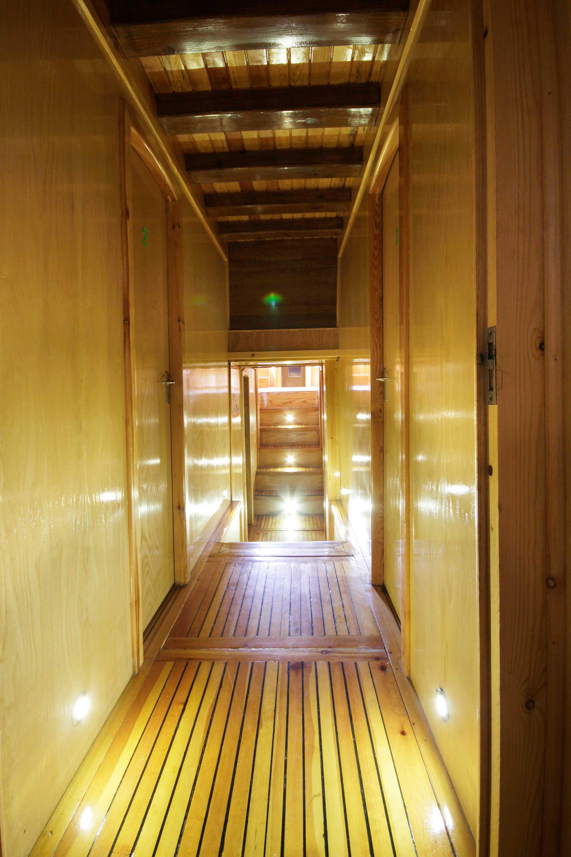Photo #5 - Custom (M/S Harmonia) in Athen - 2962