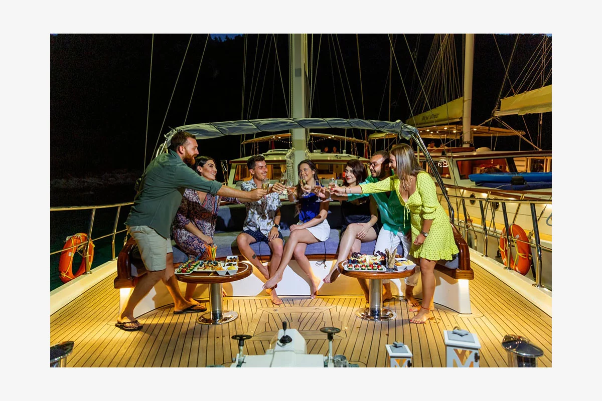 Motor Sailor (Grand Sailor)  - 8