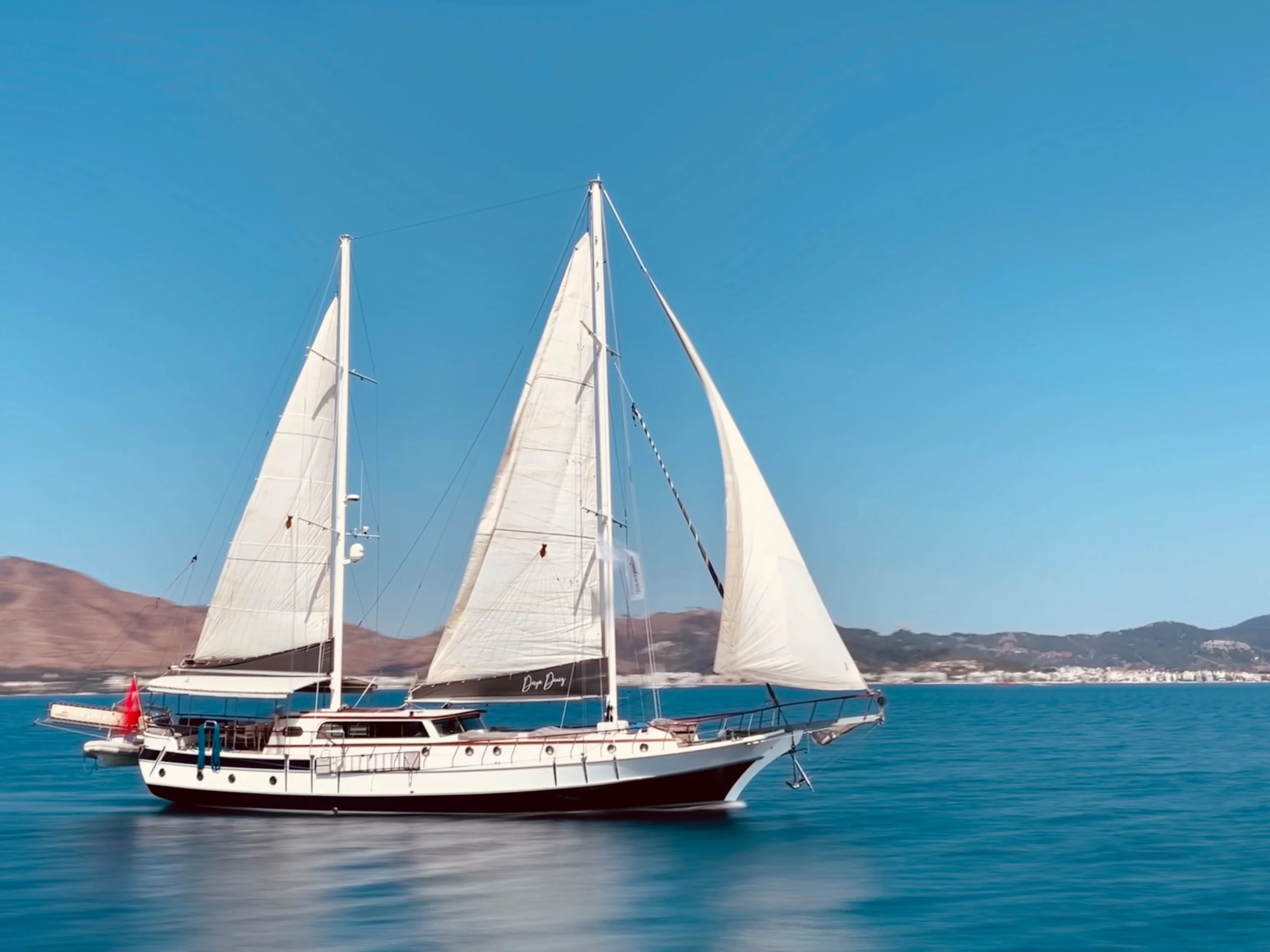 Motor Sailor (Derya Deniz)  - 1