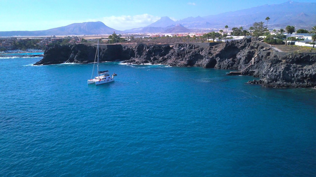 Photo #11 - Lagoon 450 (Papillon de Tenerife) in Tenerife - 3048
