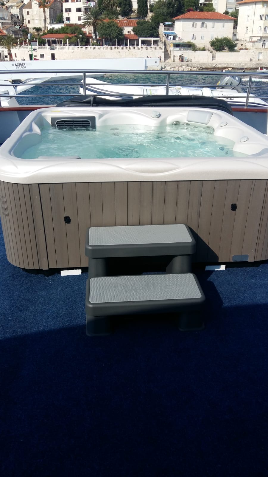 Photo #4 - Custom (Luxury Charter Yacht San Aantonio) en Split - 3064