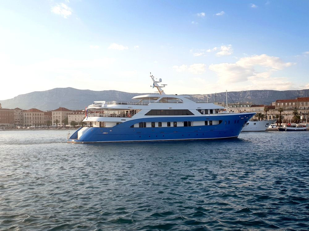 Photo #7 - Custom (Luxury Charter Yacht San Aantonio) en Split - 3064