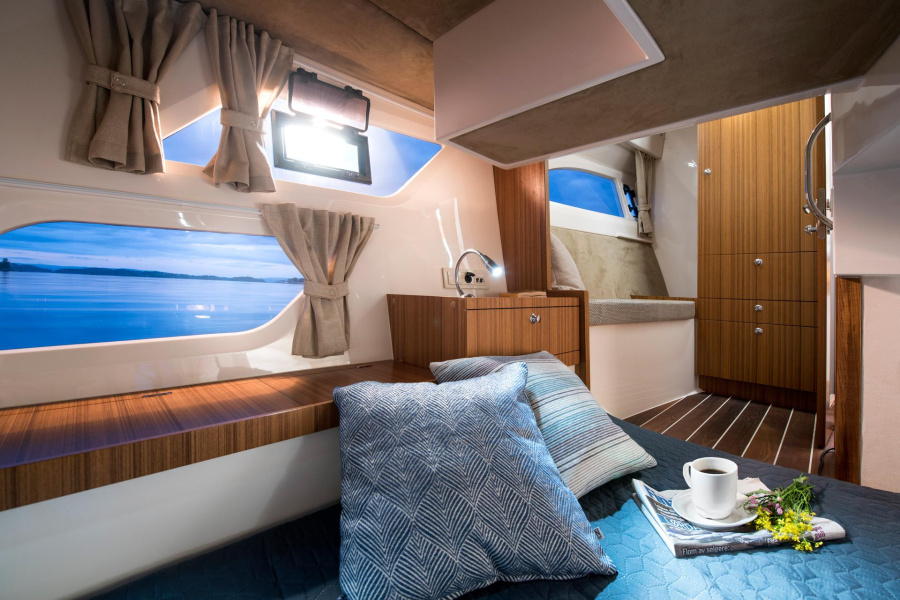 Photo #4 - Marex 360 CABRIOLET CRUISER (Ela) in Atene - 3077