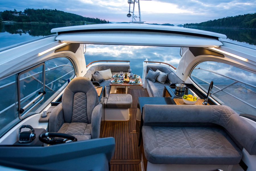 Photo #5 - Marex 360 CABRIOLET CRUISER (Ela) in Atene - 3077