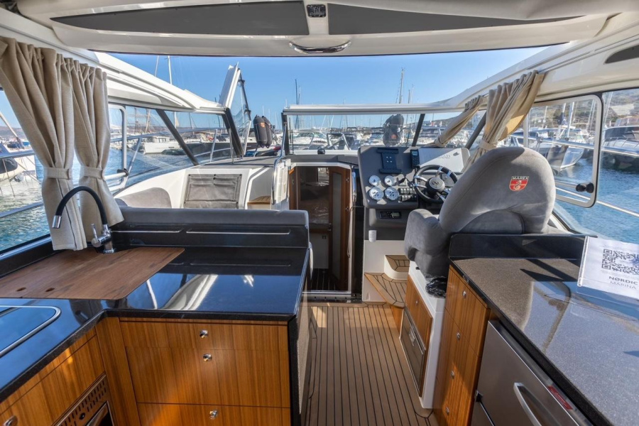 Photo #19 - Marex 360 CABRIOLET CRUISER (Ela) in Atene - 3077