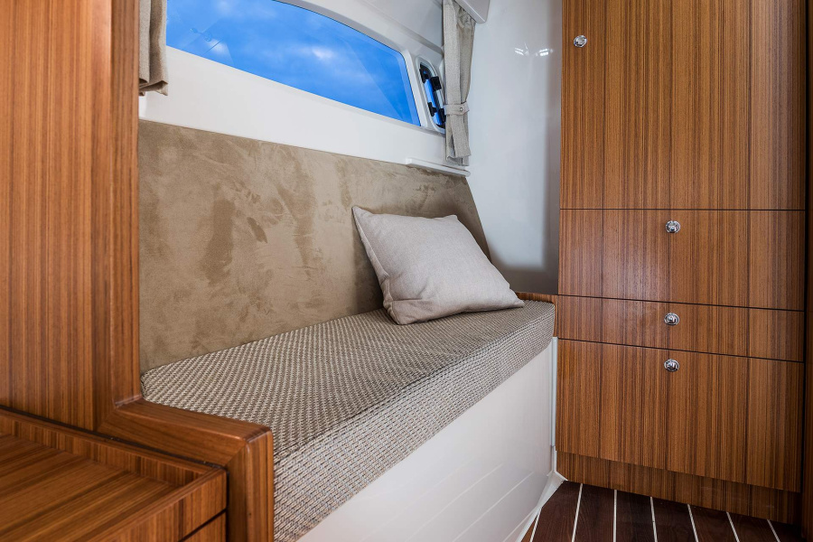 Photo #21 - Marex 360 CABRIOLET CRUISER (Ela) in Atene - 3077