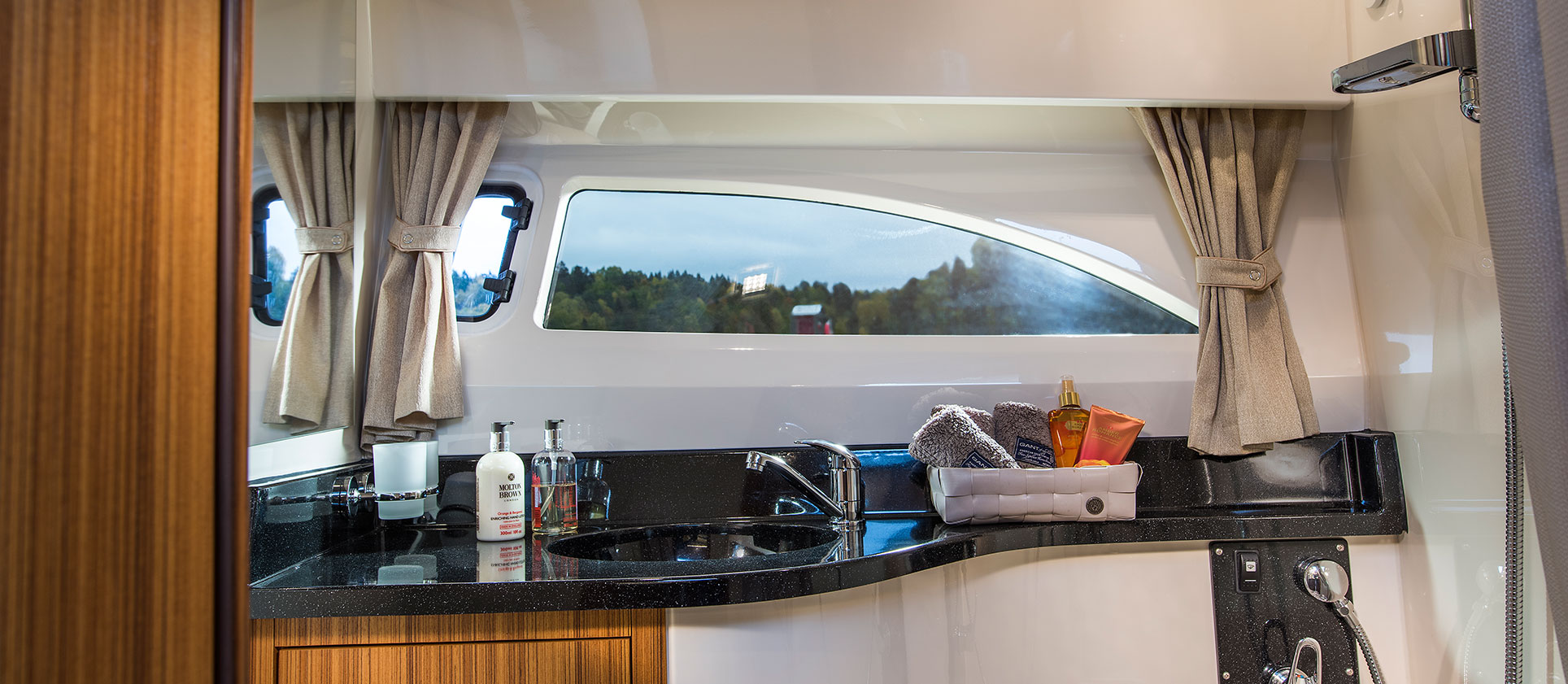 Photo #9 - Marex 310 SUN CRUISER (PEPPER) in Lavrion - 3078