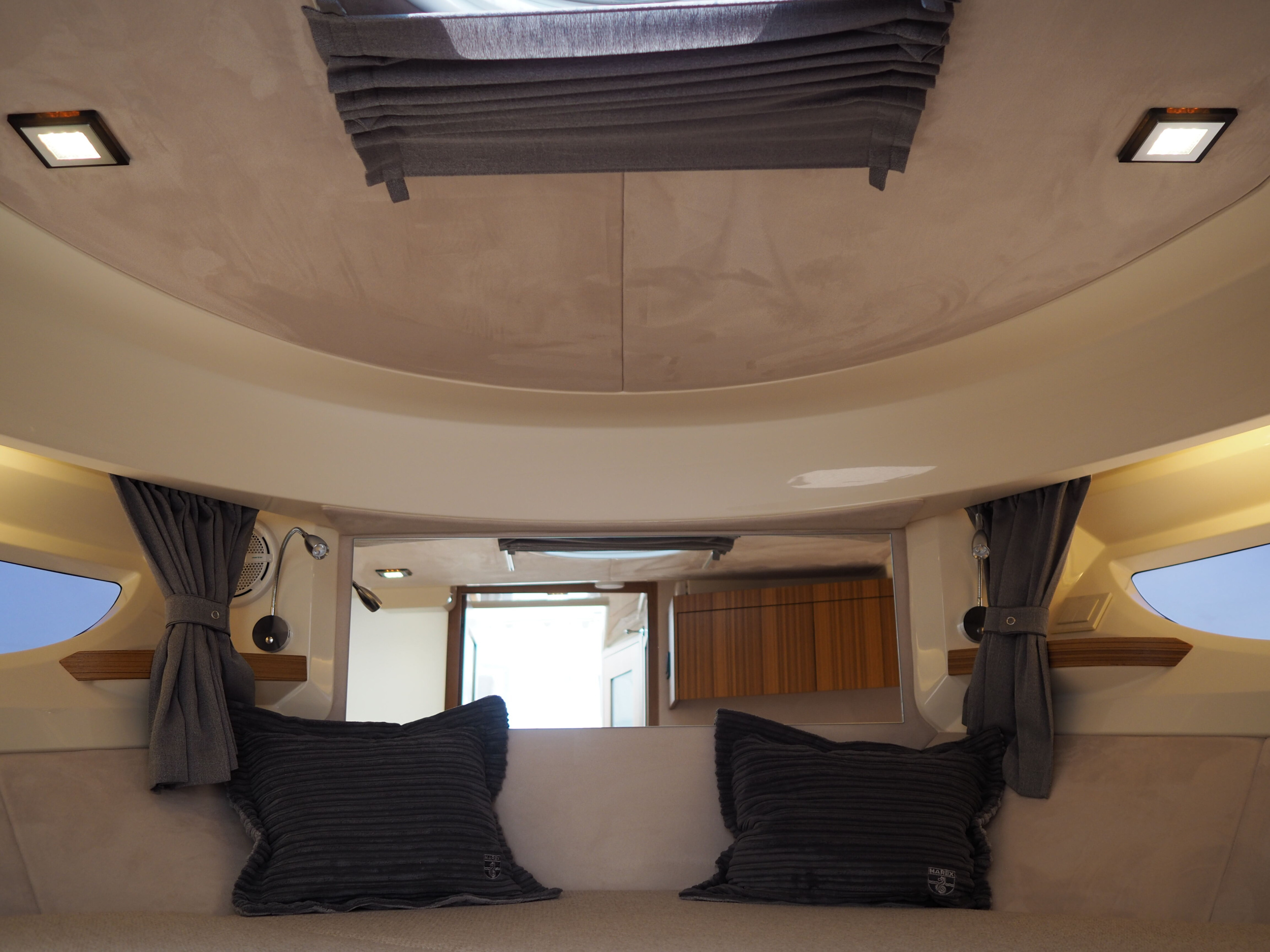 Photo #21 - Marex 310 SUN CRUISER (PEPPER) in Lavrion - 3078