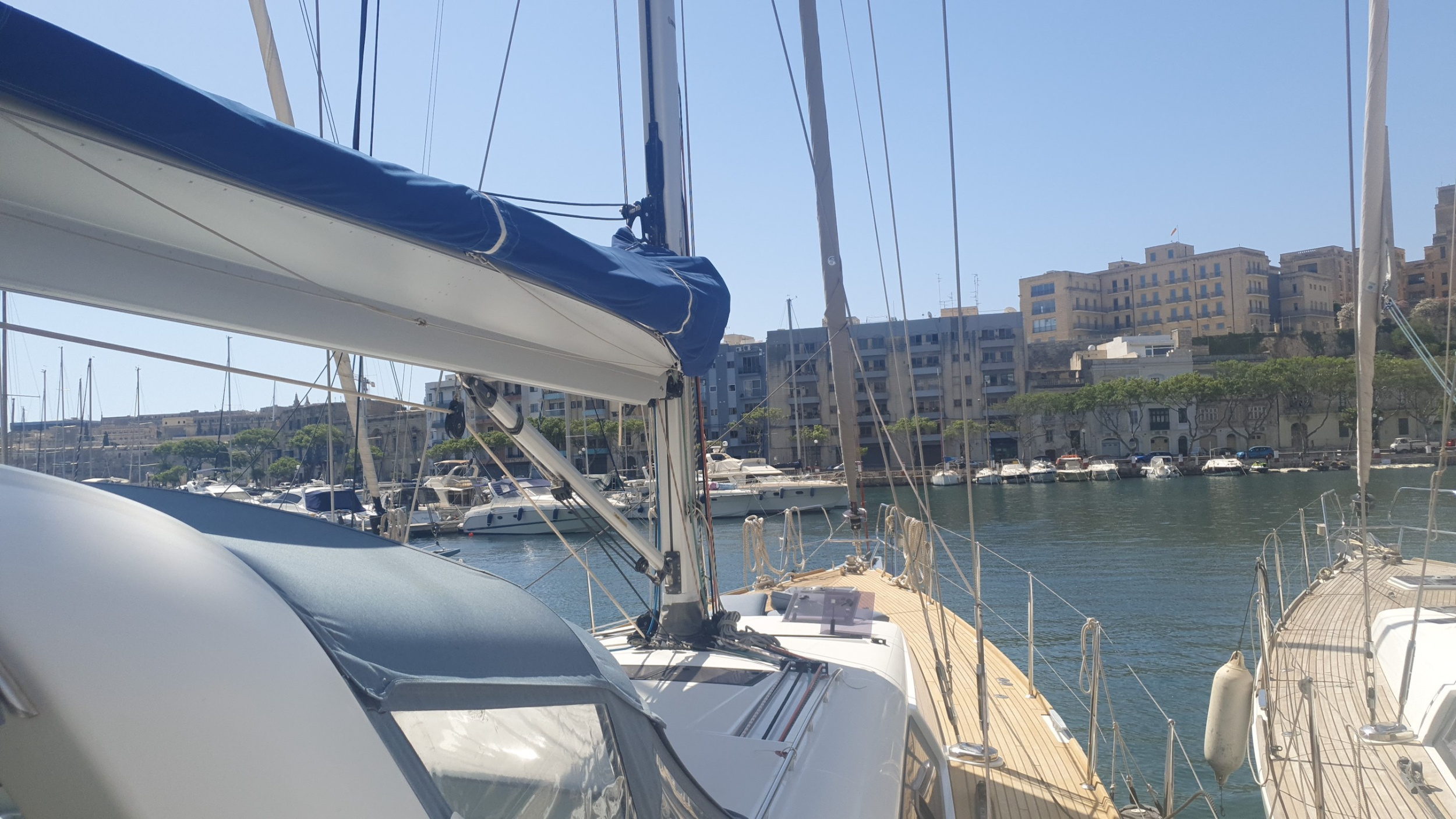 Photo #7 - Beneteau Oceanis 60 (Ultreya) en Fort-de-France - 3092