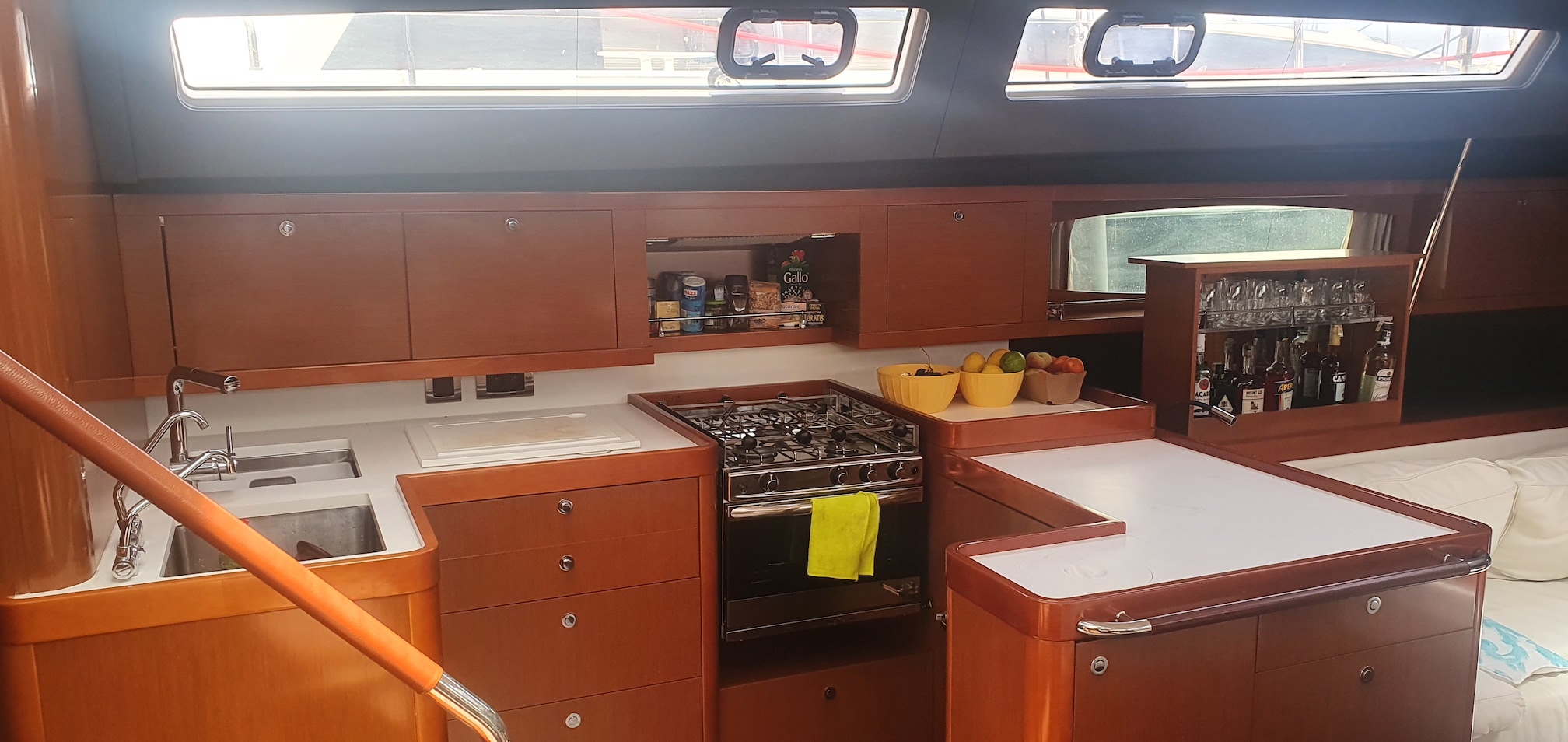 Photo #20 - Beneteau Oceanis 60 (Ultreya) en Fort-de-France - 3092