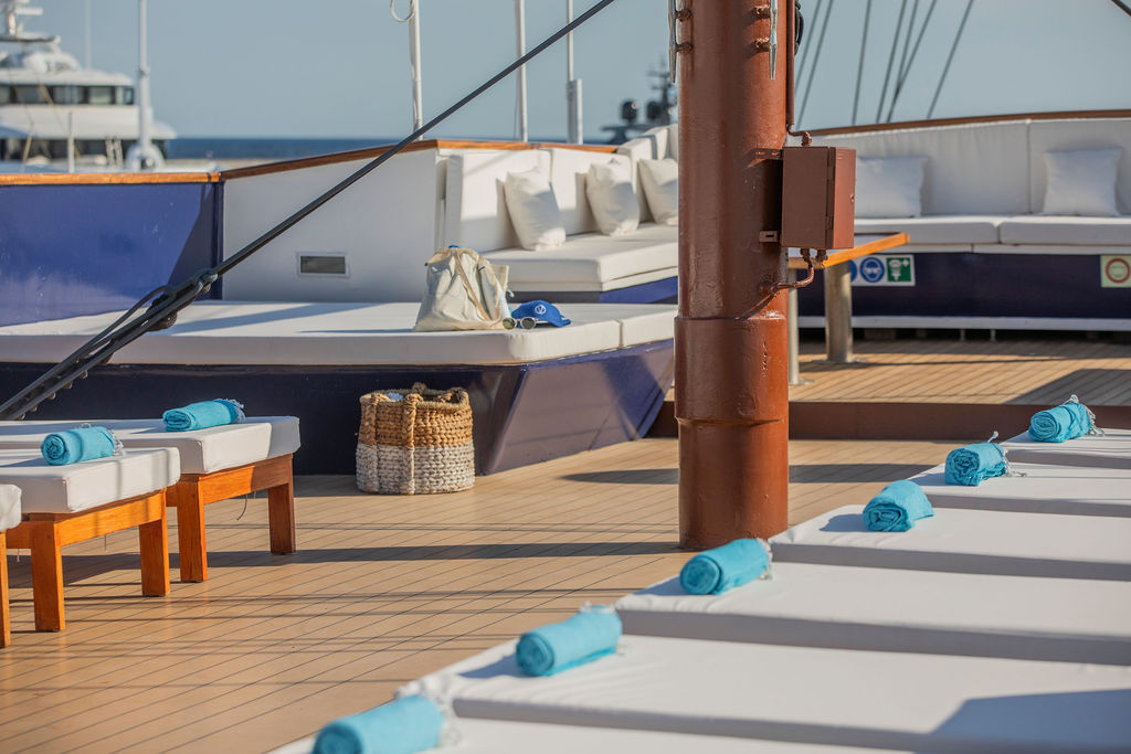 Photo #22 - Motor Sailer (Galileo) in Atene - 3105