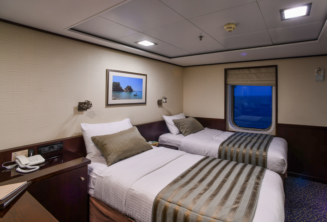 Photo #5 - Motor Yacht (Harmony V) in Athen - 3106