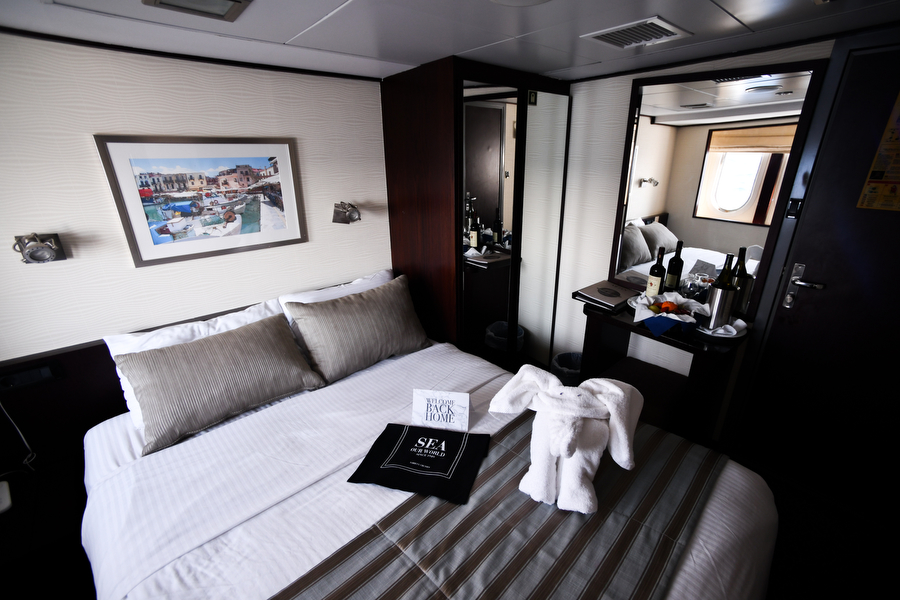 Photo #8 - Motor Yacht (Harmony V) in Athen - 3106