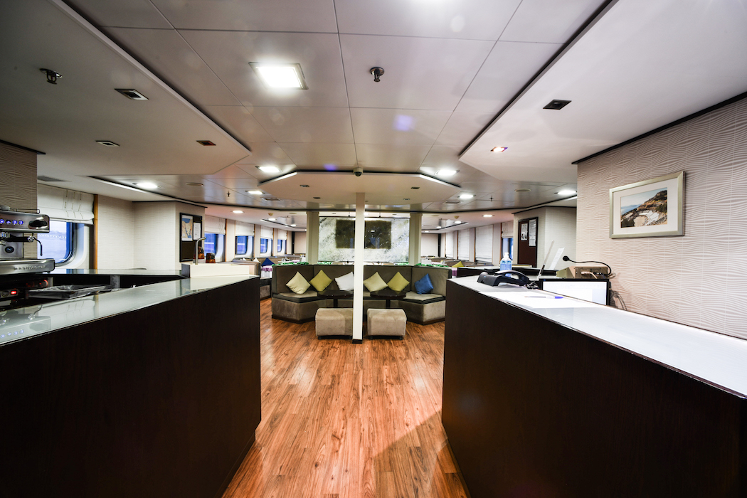 Photo #22 - Motor Yacht (Harmony V) in Athen - 3106