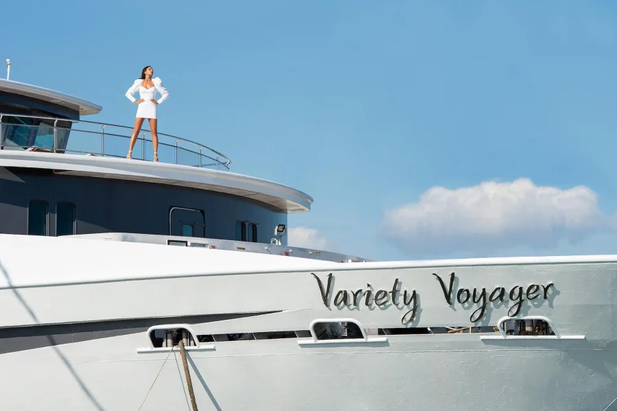 Motor Yacht (Variety Voyager)  - 5