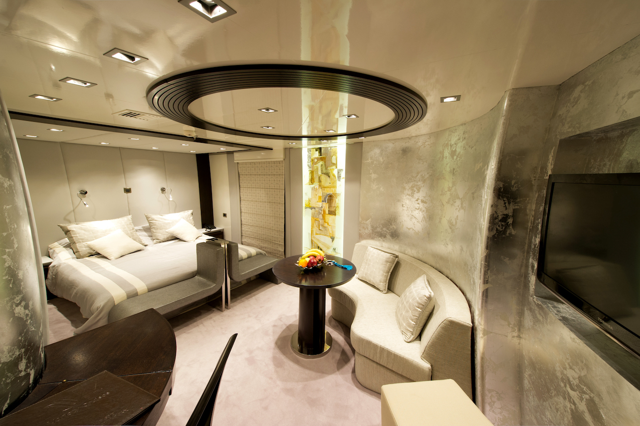 Photo #8 - Motor Yacht (Variety Voyager) en Naples - 3107