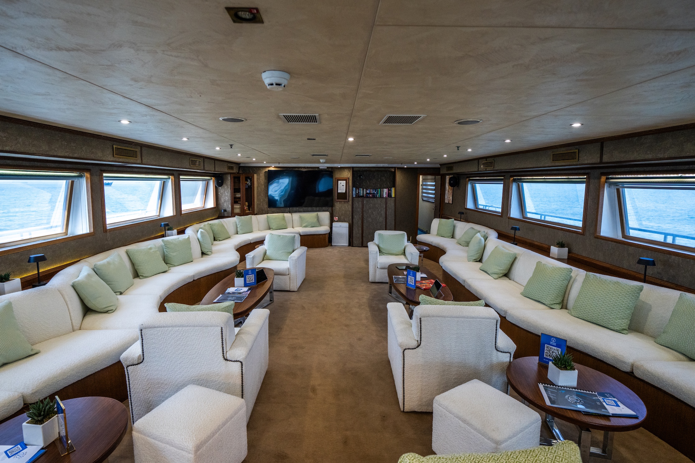 Photo #14 - Motor yacht (Harmony G) in Athen - 3108