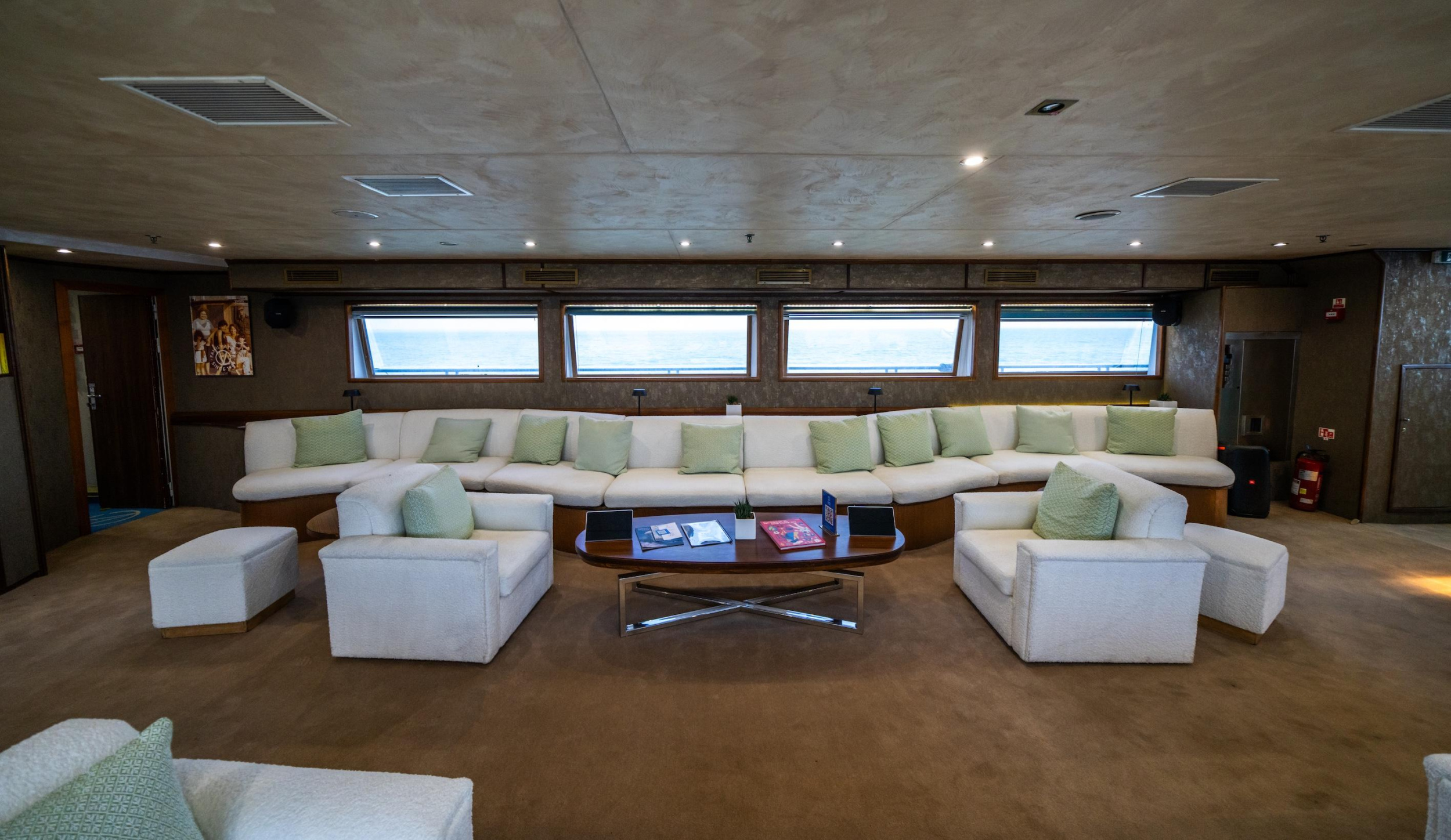 Photo #15 - Motor yacht (Harmony G) in Athen - 3108