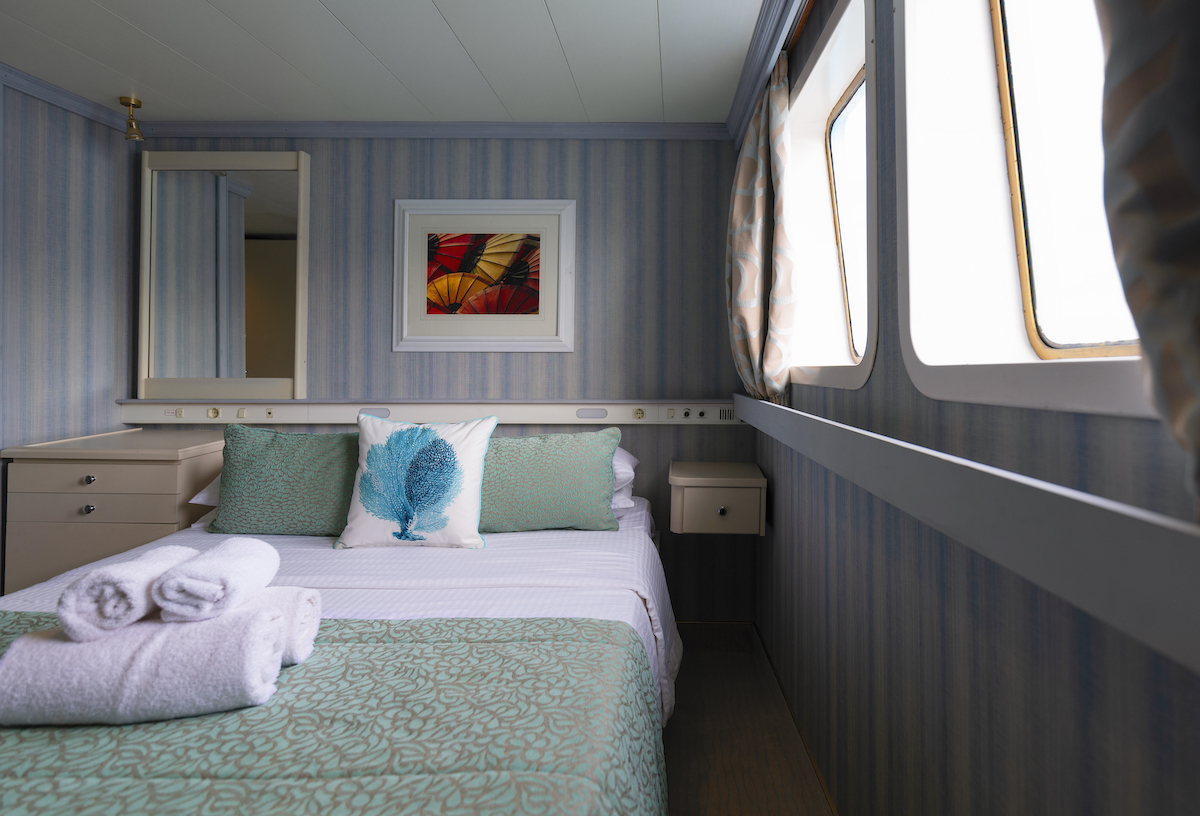 Photo #5 - Power catamaran (Pegasos) in Mahe - 3111