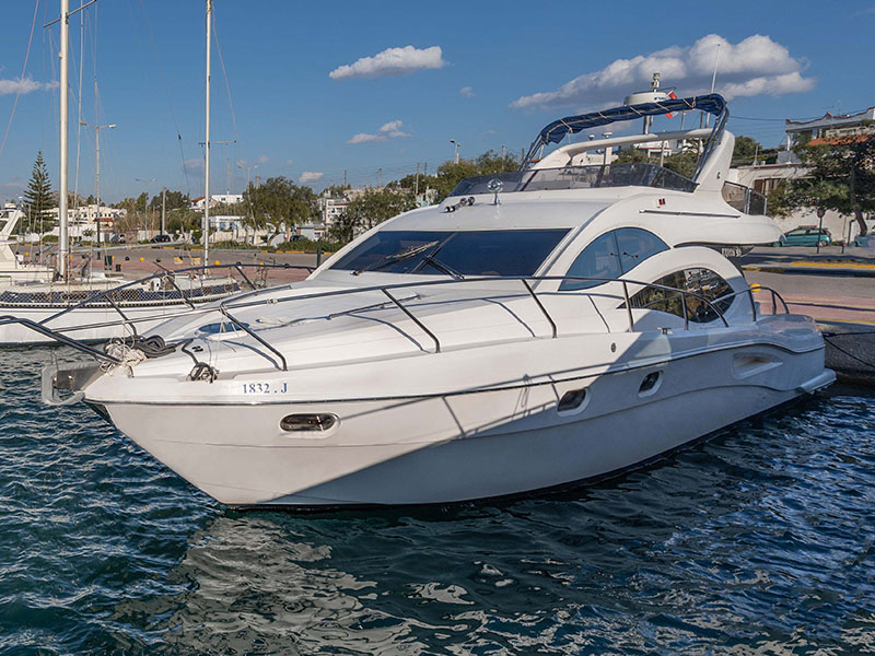 Photo #4 - Majesty 50 (Estia Two) en Atenas - 3119