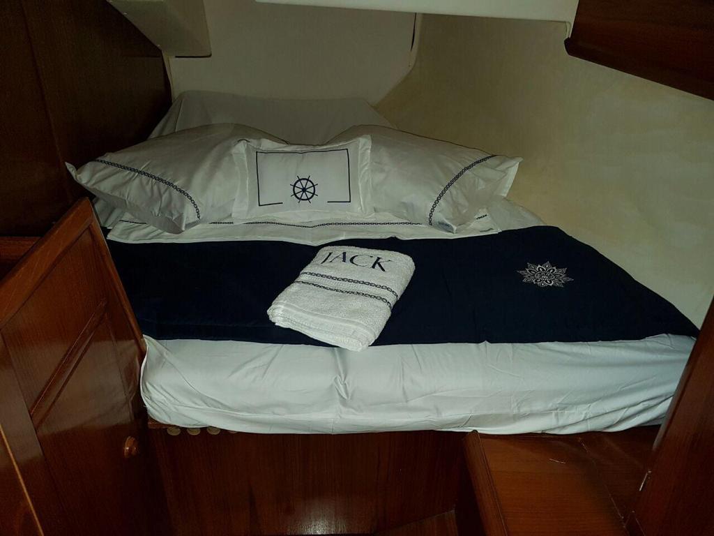 Photo #8 - Jeanneau 42 (Santos) in Rio de Janeiro - 3129