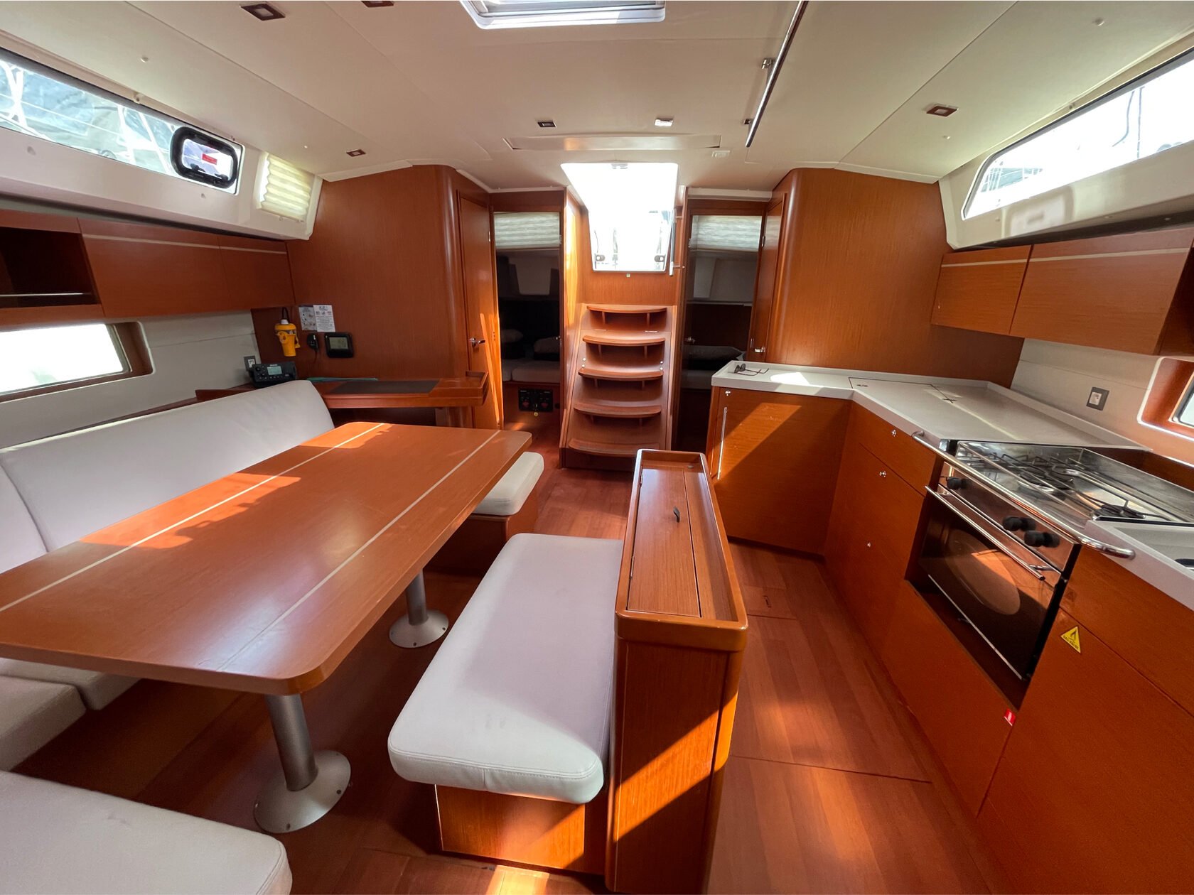 Photo #4 - Oceanis 46.1 (Premium sailing) in Atene - 3134