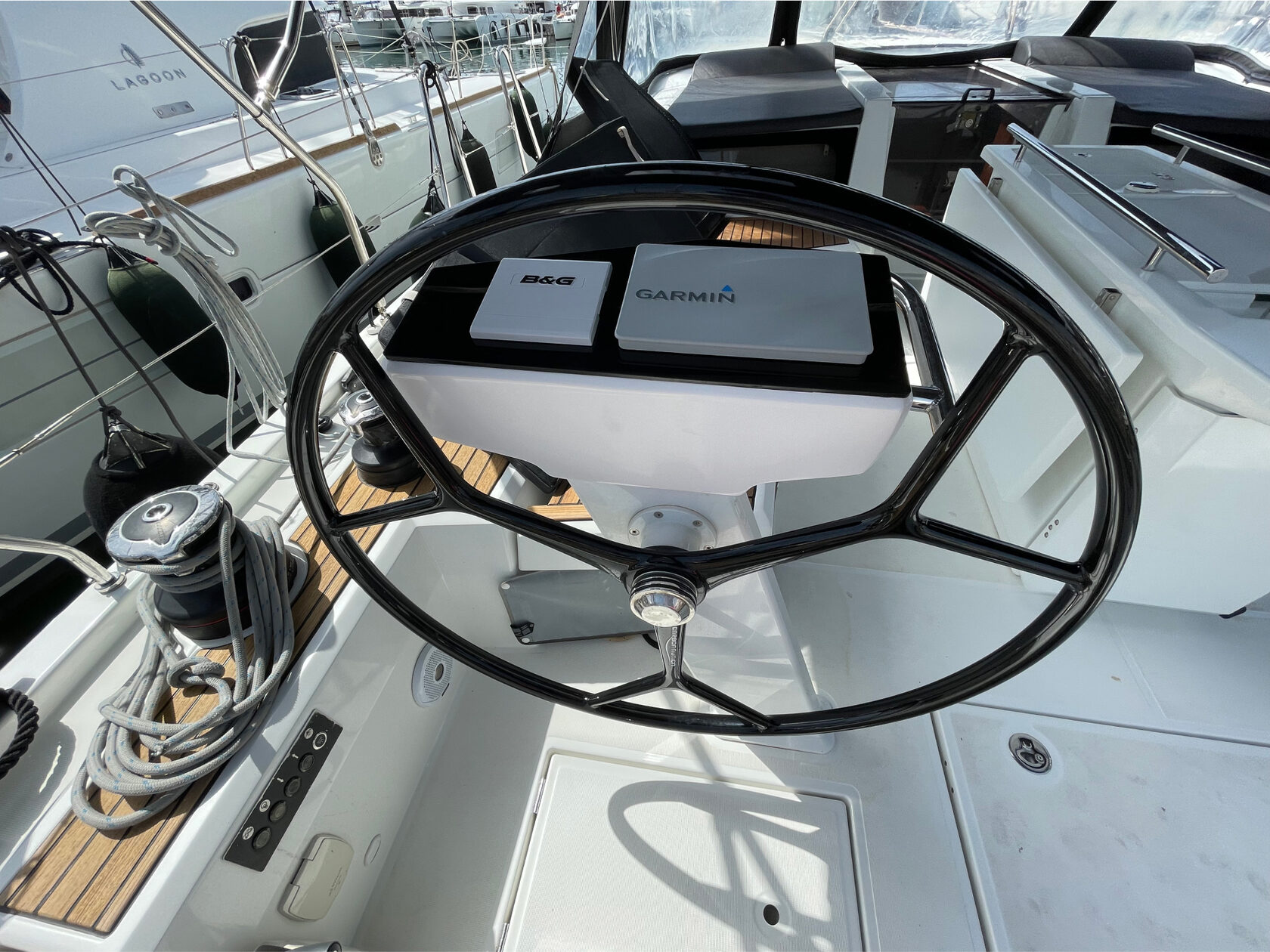 Photo #13 - Oceanis 46.1 (Premium sailing) in Atene - 3134