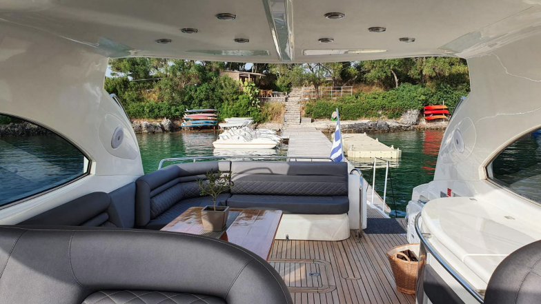 Photo #2 - Sunseeker 56 Predator Hardtop (Sunseeker 56 Predator Hardtop) in Korfu - 3142