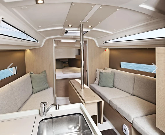 Photo #2 - Oceanis 30.1 (Amour) in Hyeres - 3155