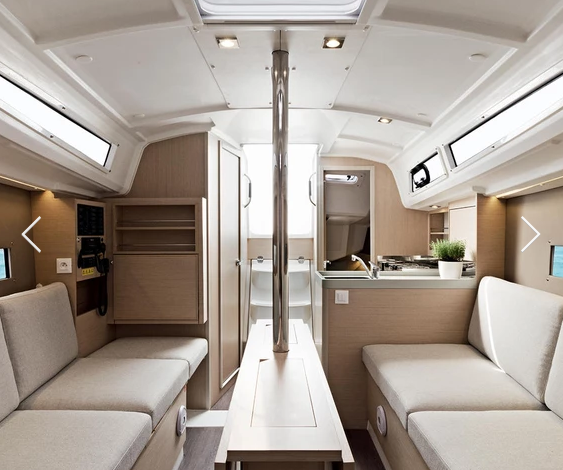 Photo #4 - Oceanis 30.1 (Amour) in Hyeres - 3155