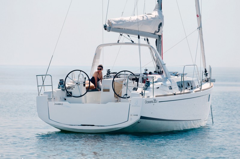 Photo #4 - Oceanis 35.1 (Plume d'Ange) in Hyeres - 3157