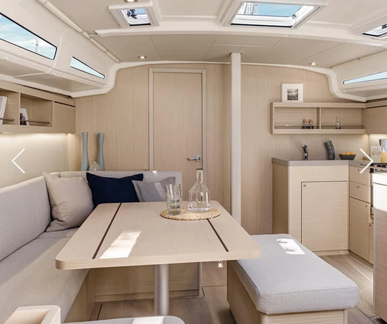 Photo #3 - Oceanis 40.1 (Les Gones) in Hyeres - 3170