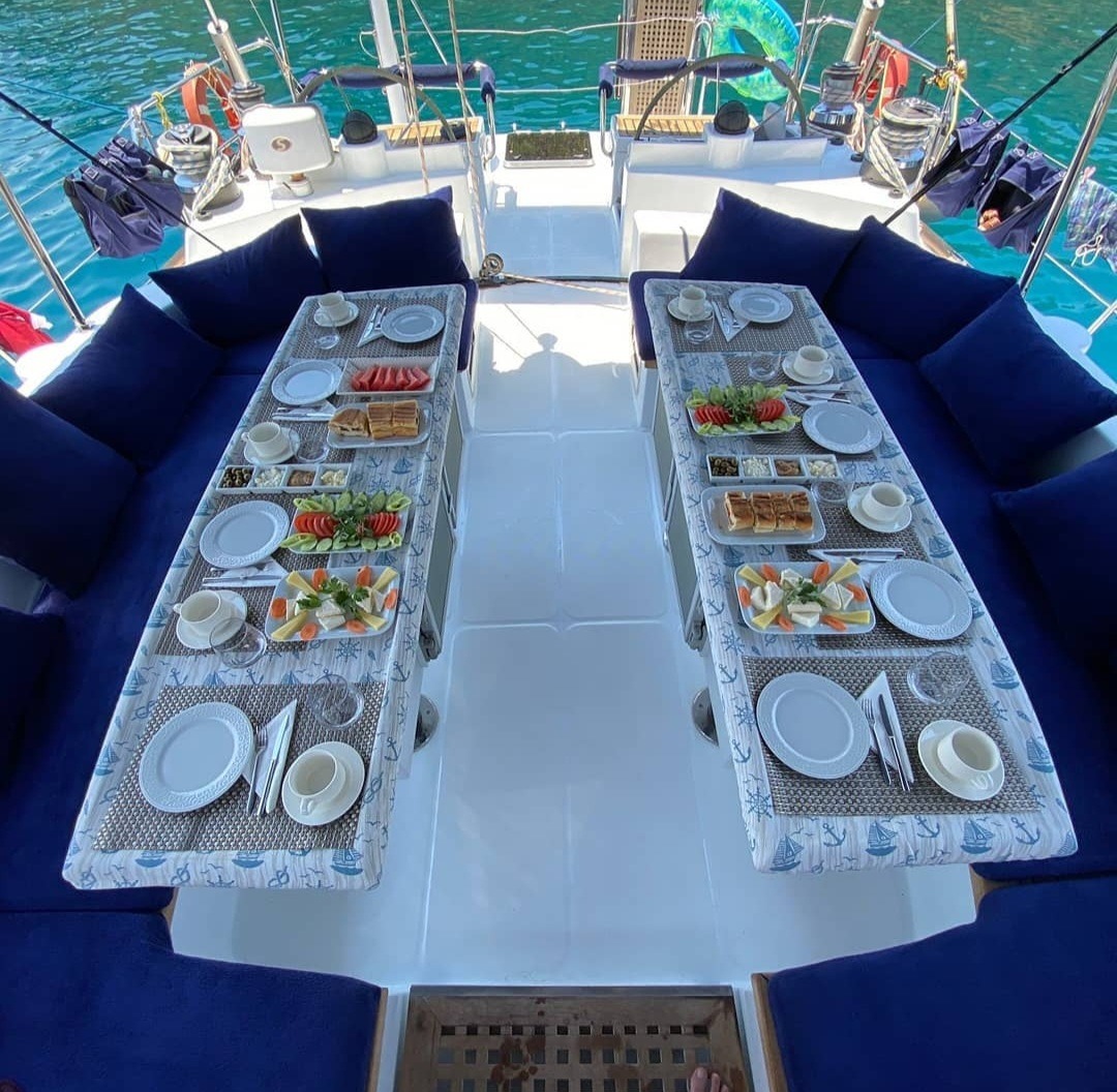 Photo #10 - Motorsailor (Motorsailor-2010) en Bodrum - 3179