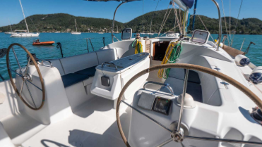 Photo #2 - BENETEAU 43.3 (Roualeyn) in Lefkada - 3183