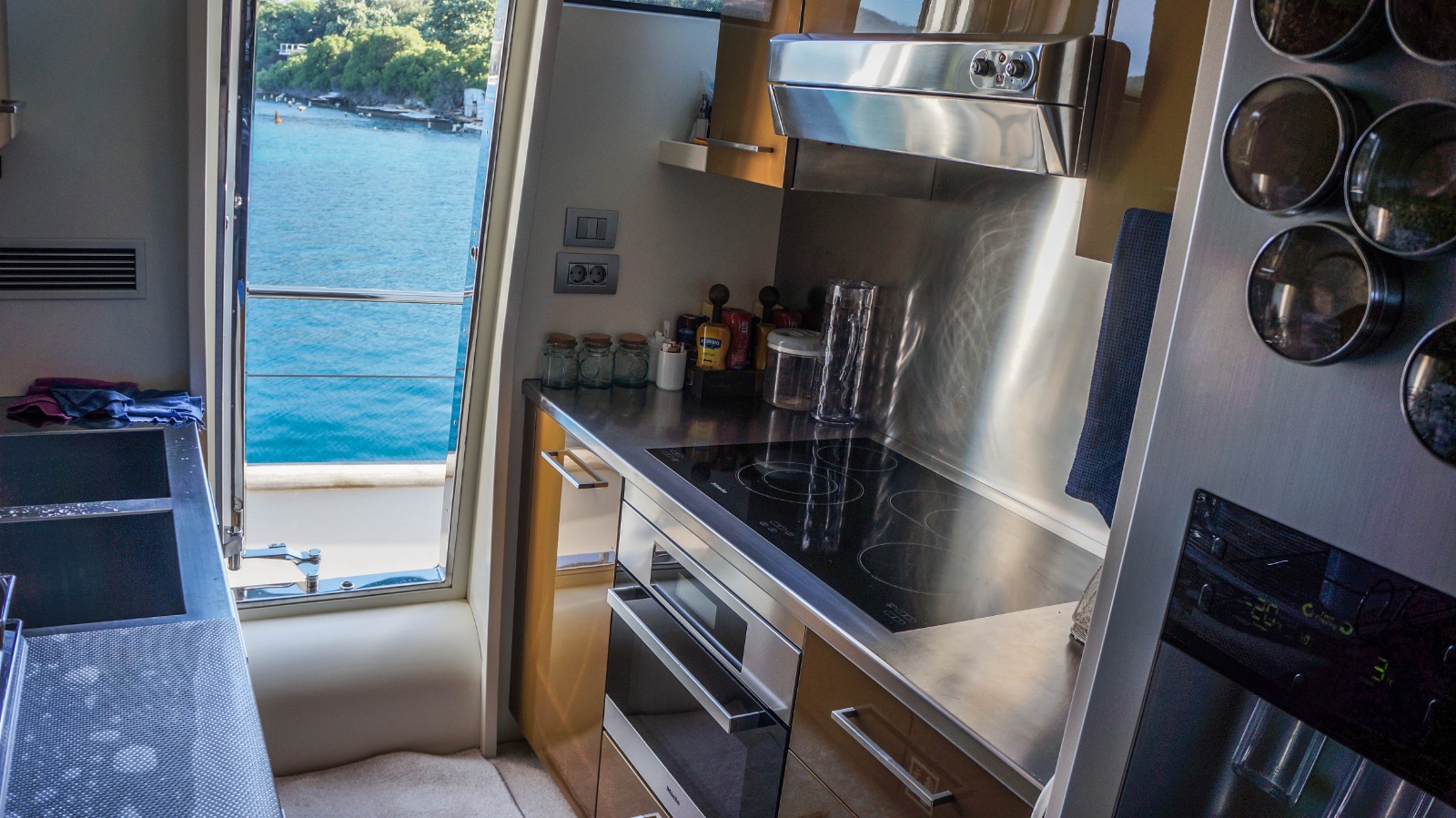 Photo #10 - Motorboat Sanlorenzo SI 72 (Motoryacht SL) en Bodrum - 3194