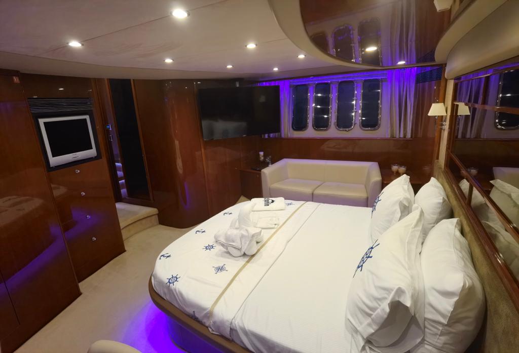 Photo #16 - Princess V65 (Motorboat D) in Bodrum - 3196