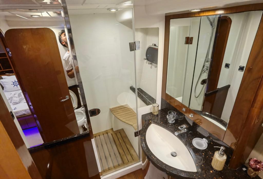 Photo #17 - Princess V65 (Motorboat D) in Bodrum - 3196