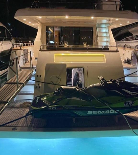 Photo #13 - Motor boat Canados 86 (Motoryacht Caann) en Bodrum - 3202
