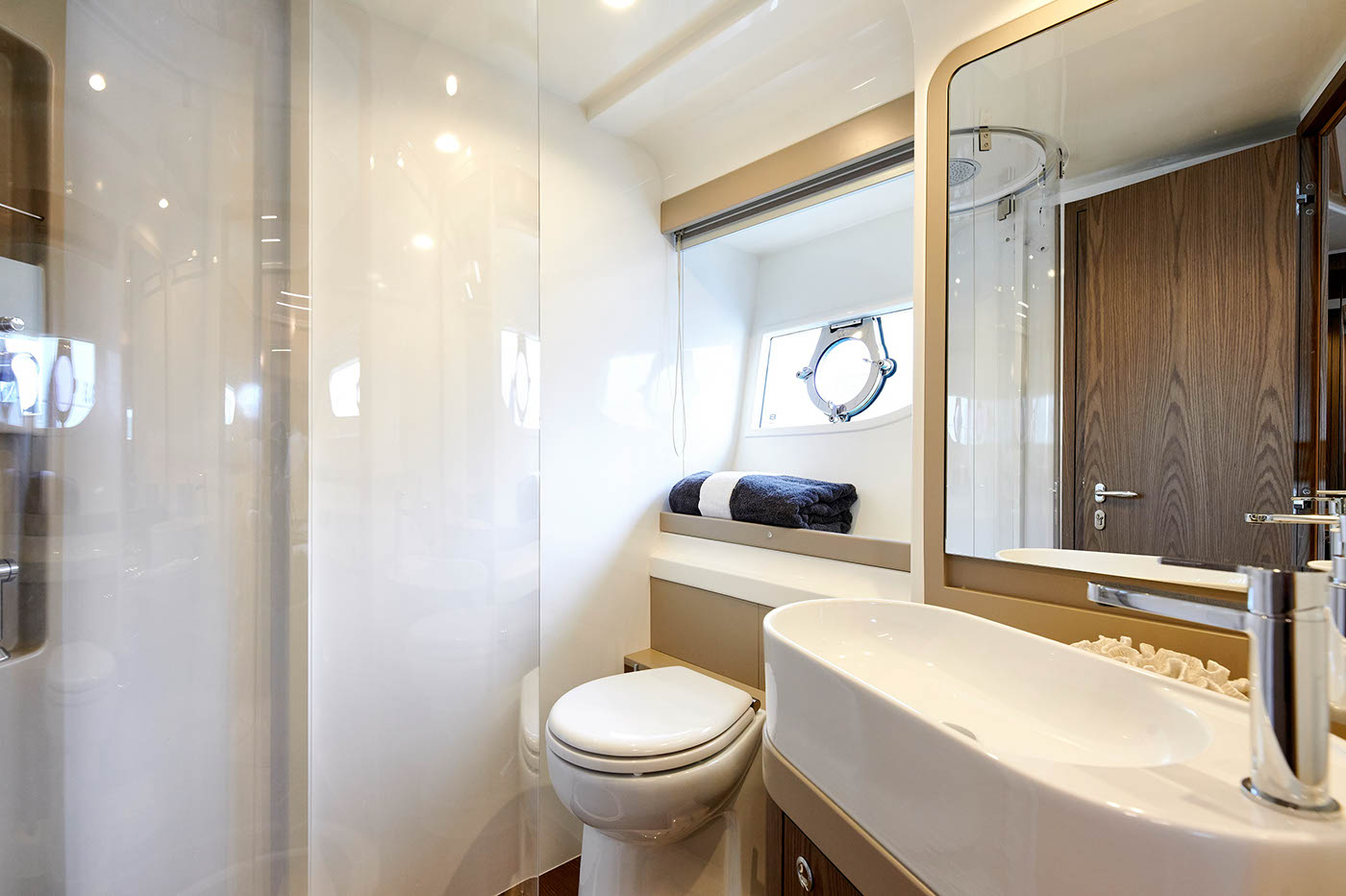 Photo #8 - Ferretti (El Petas) in Athens - 3205