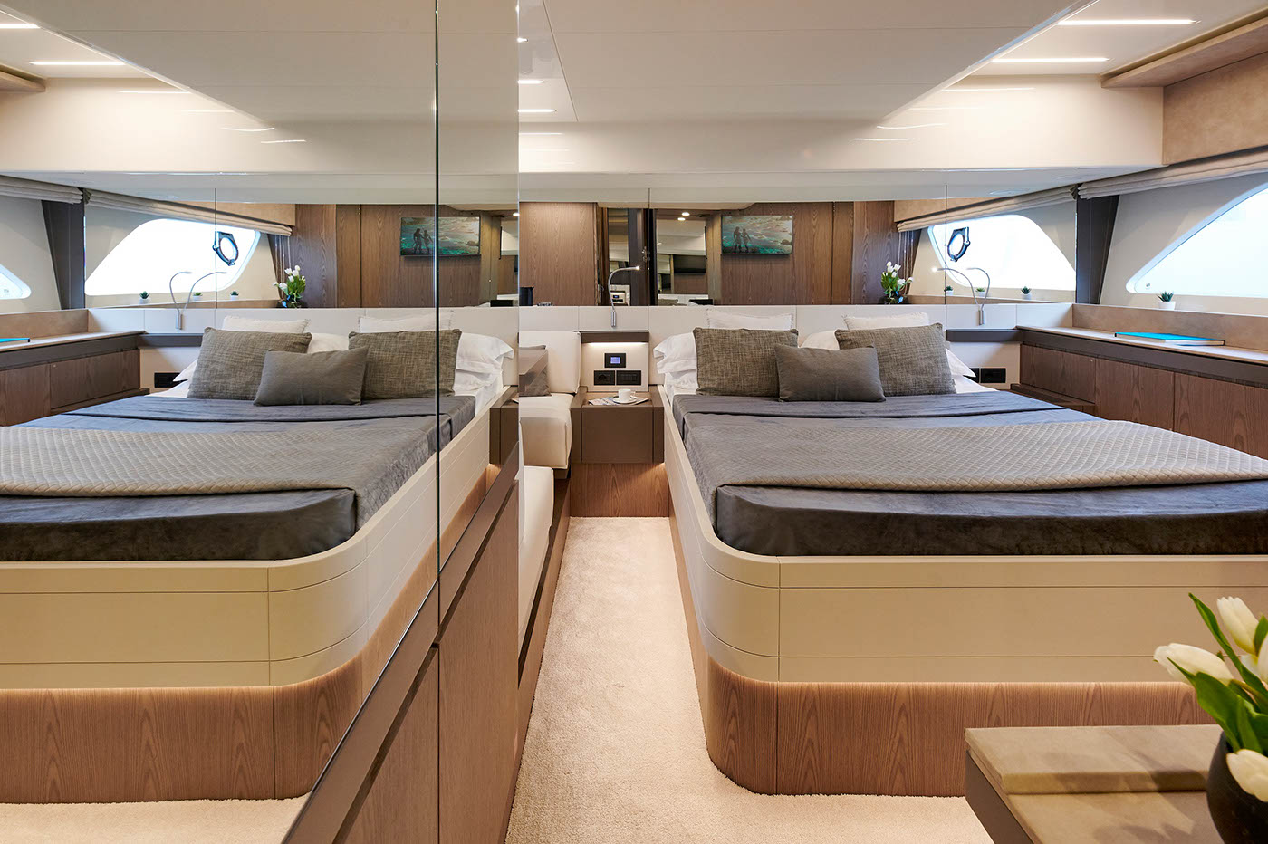 Photo #10 - Ferretti (El Petas) in Athens - 3205
