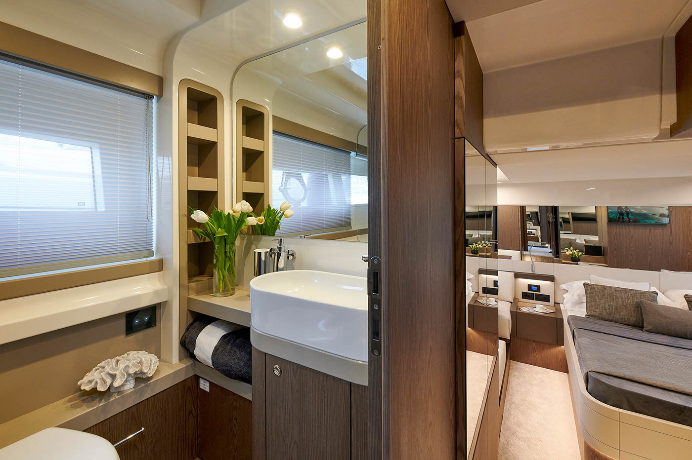 Photo #11 - Ferretti (El Petas) in Athens - 3205