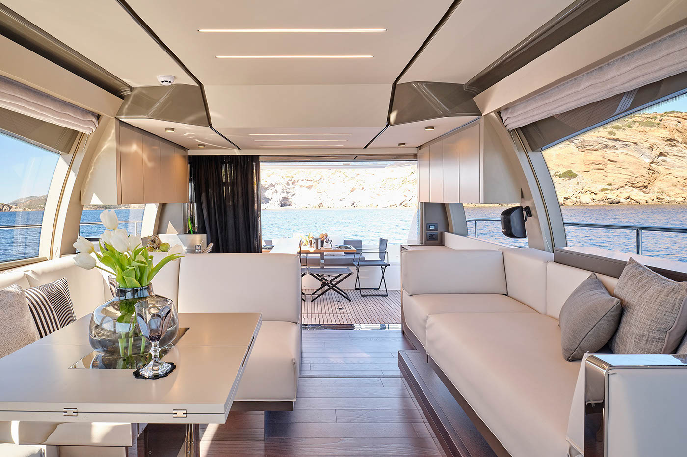 Photo #13 - Ferretti (El Petas) in Athens - 3205