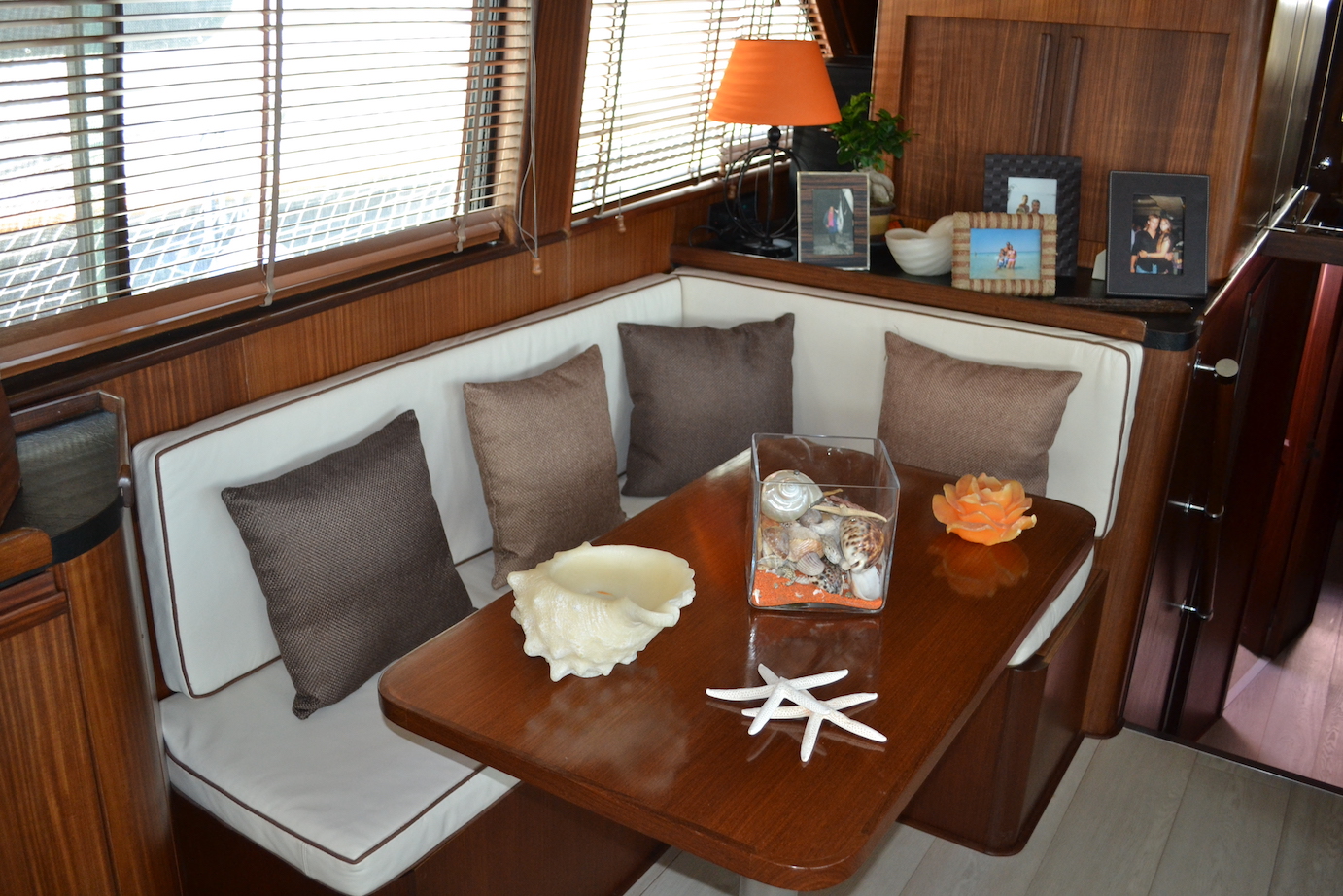 Photo #6 - Hatteras 58 C (GRANDECHARLIEMAX) en Poltu Quatu - 3206