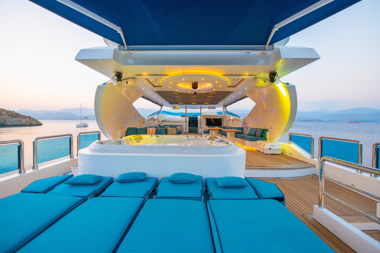Photo #20 - Custom Built Motorboat (Motoryacht DS) in Bodrum - 3211
