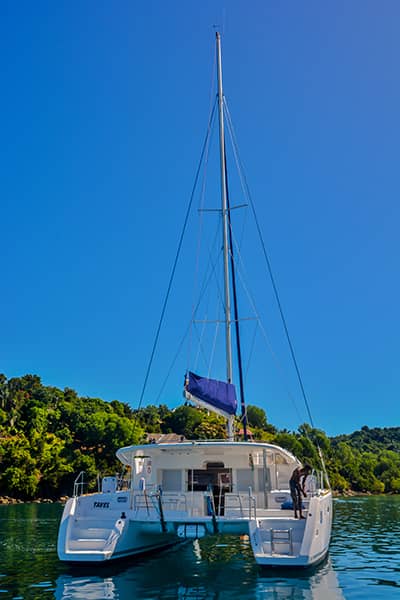 Photo #7 - Lagoon 450F (Tavel) in Nosy Be - 3216