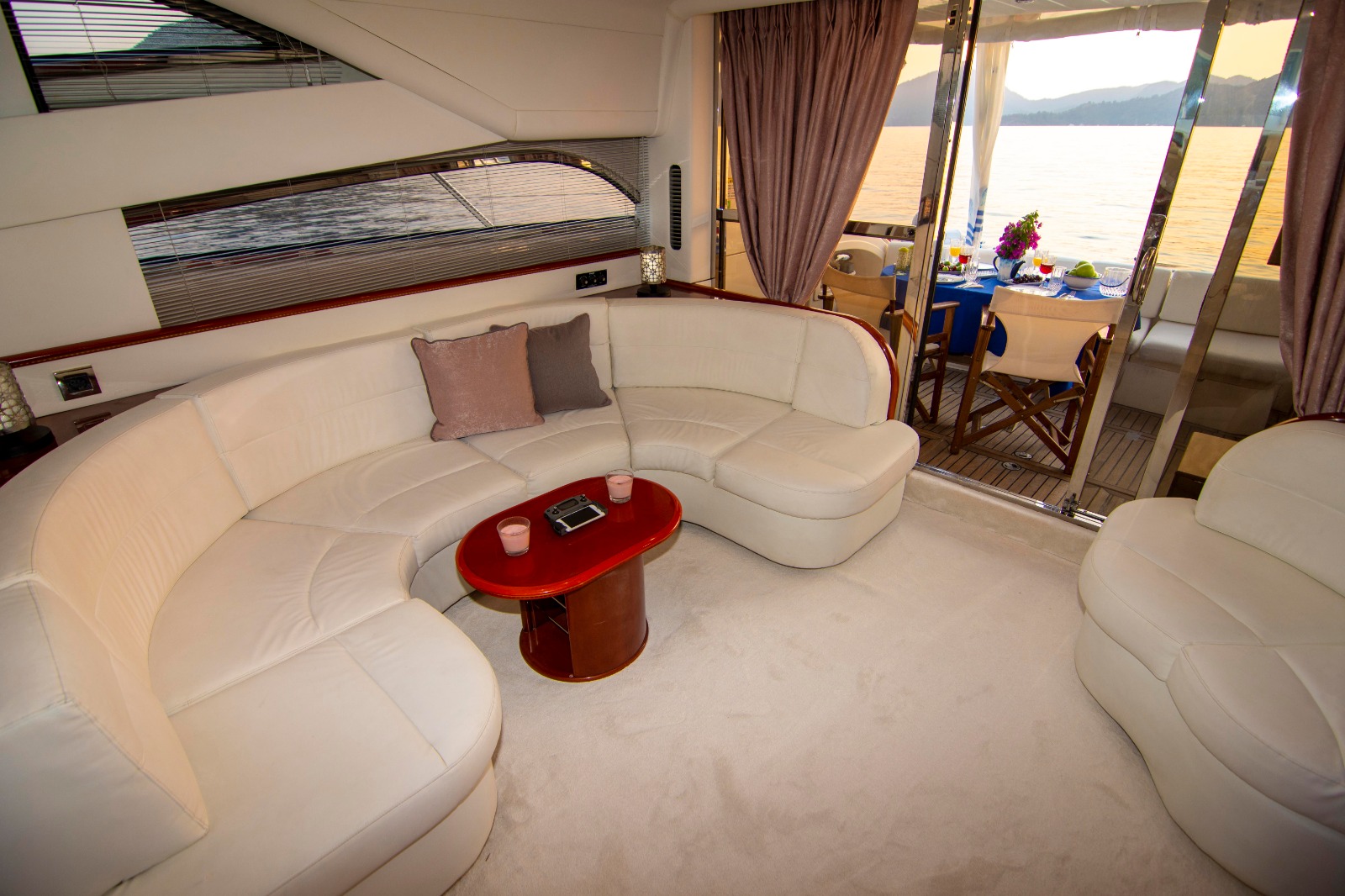 Photo #25 - Princess 56 Flybridge (NateWhite) en Gocek - 3227