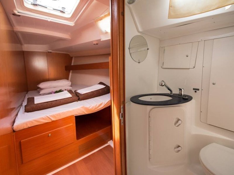 Photo #4 - Beneteau Cyclades 50.5 (Roaga) in Hurghada - 3228